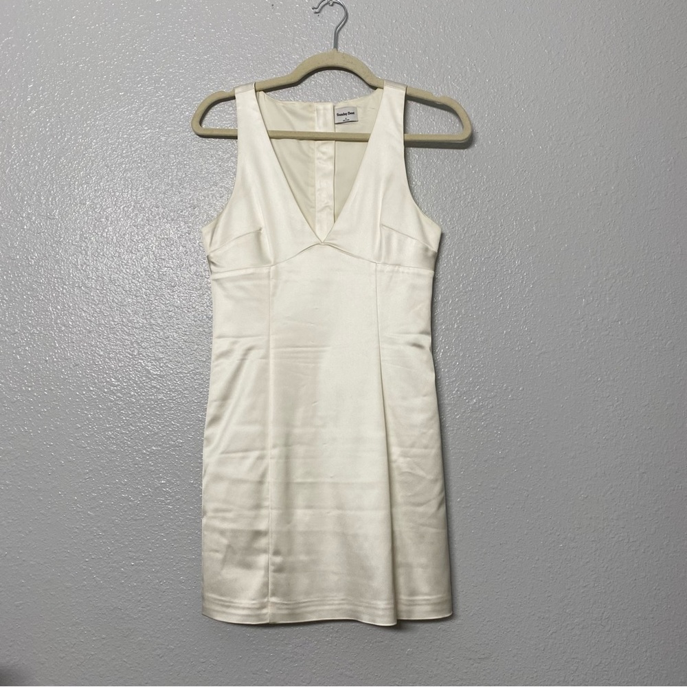 Aritzia Sunday Best Paris Dress